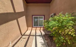 618 Paseo Del Mar NE 