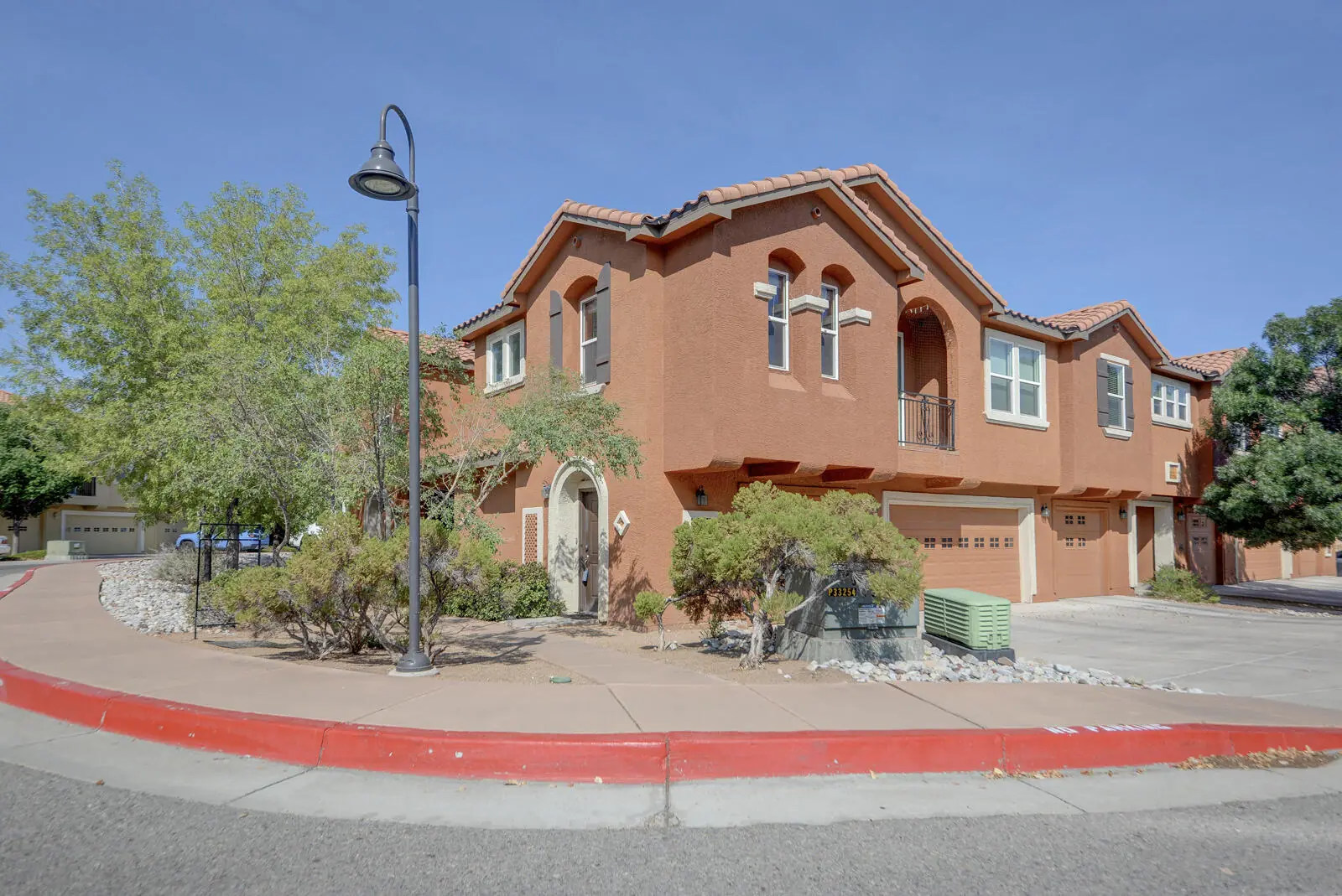 601 Menaul Boulevard NE UNIT 2201