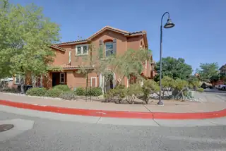 601 Menaul Boulevard NE UNIT 2201 