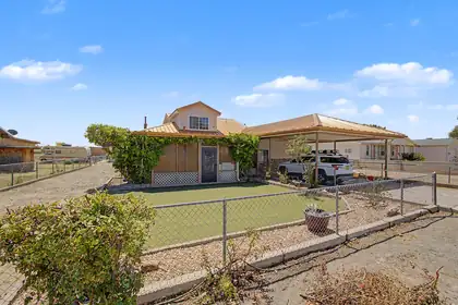 115 Ventura Road, Belen 