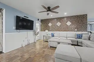 115 Ventura Road 