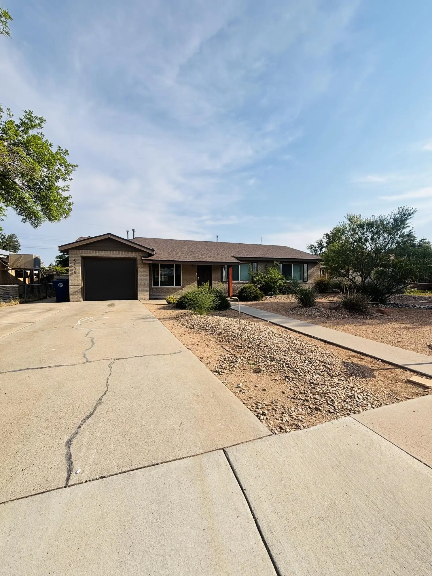 5808 Princess Jeanne Avenue NE