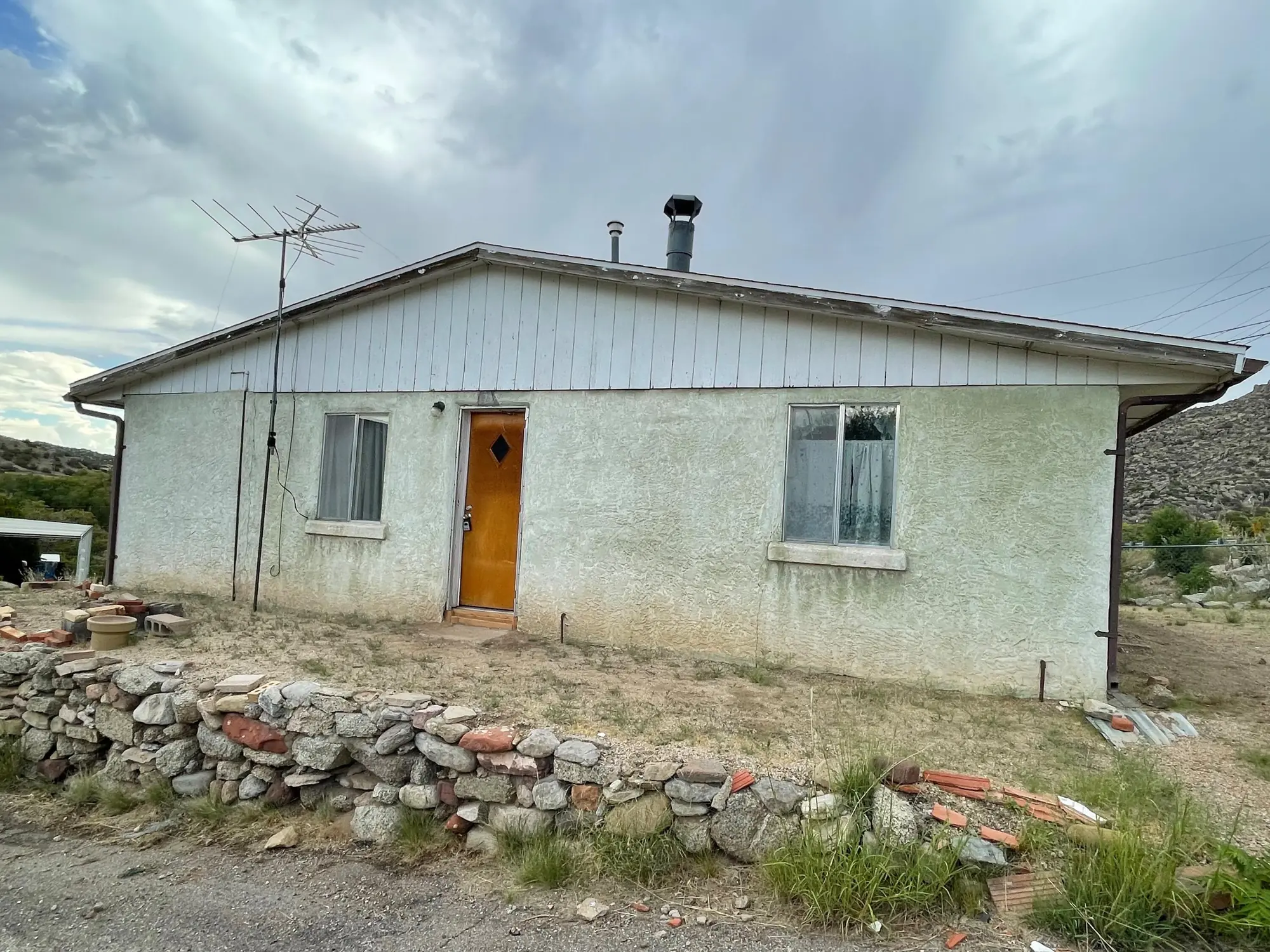 12 Nieves Road SE
