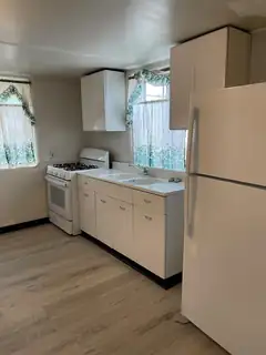12 Nieves Road SE 