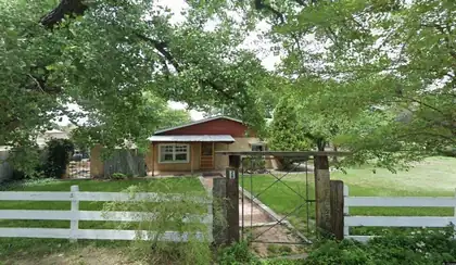 28 Fermin Chavez Road, Belen