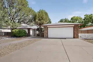 8130 Avenida La Prestina NE 
