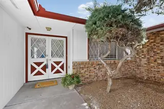 8130 Avenida La Prestina NE 