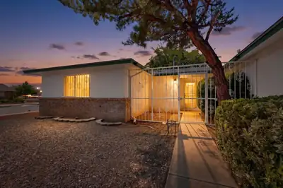 7201 Santa Fe Trail NW, Albuquerque