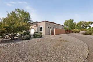 632 Bosque Verde Lane NW 