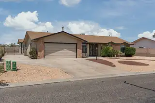 4505 Quartz Drive NE 