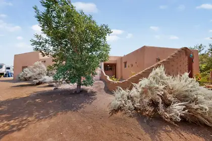 134 Tierra Encantada, Corrales