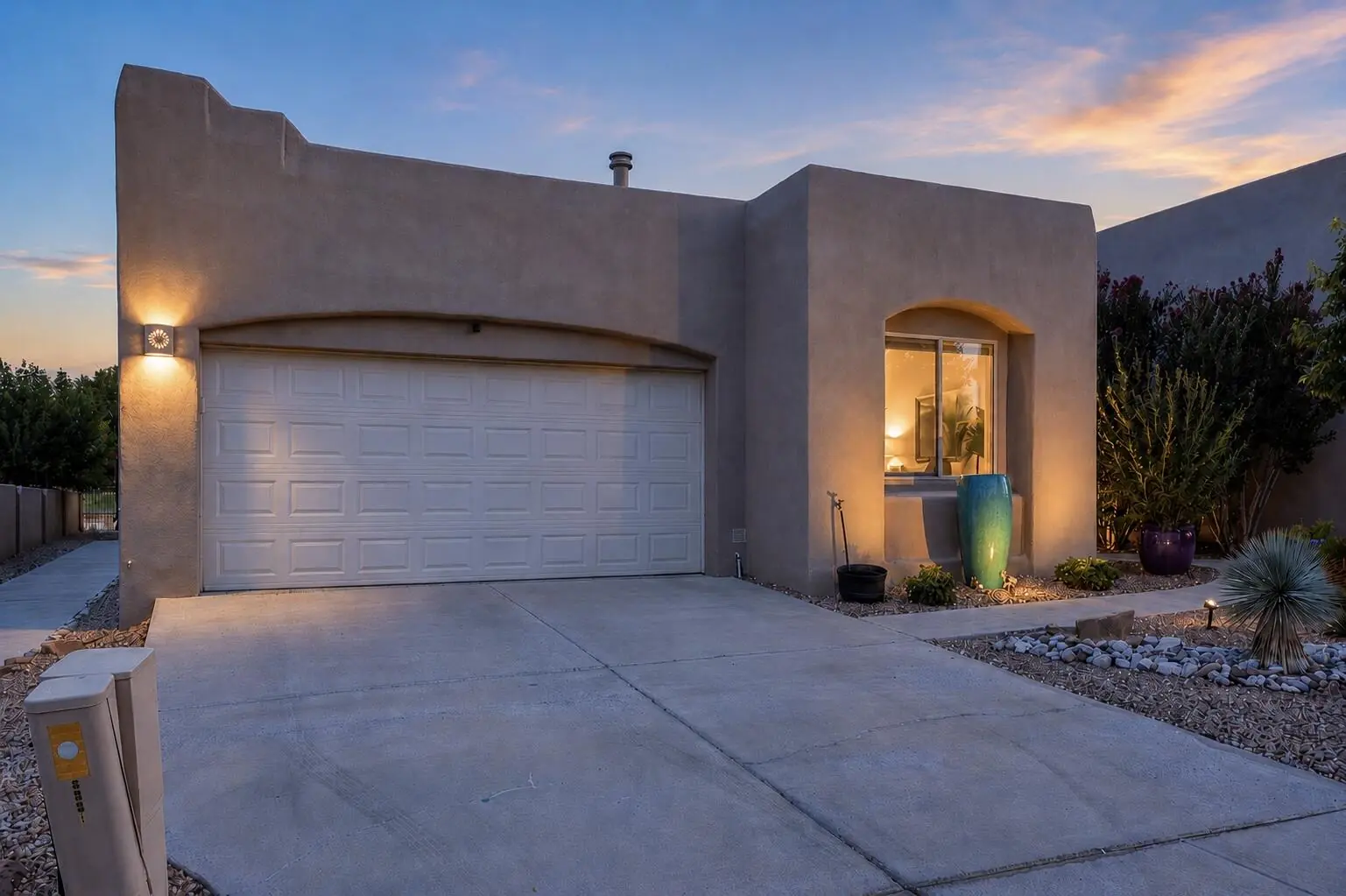 8855 Desert Fox Way NE