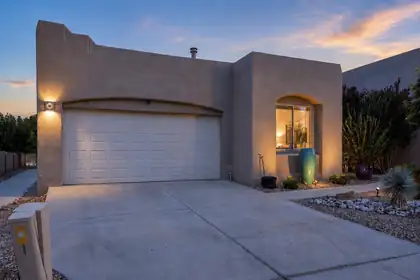 8855 Desert Fox Way NE, Albuquerque 