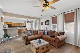 3735 Buckskin Loop NE 