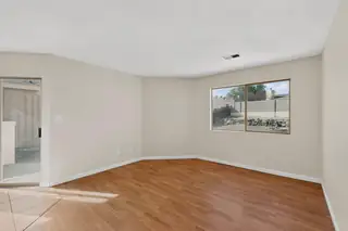 1801 Jeffrey Road NE 
