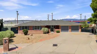 1301 Ridgecrest Loop SE 