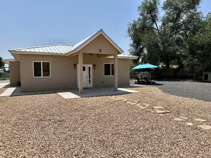 6 Adobe Lane, Peralta