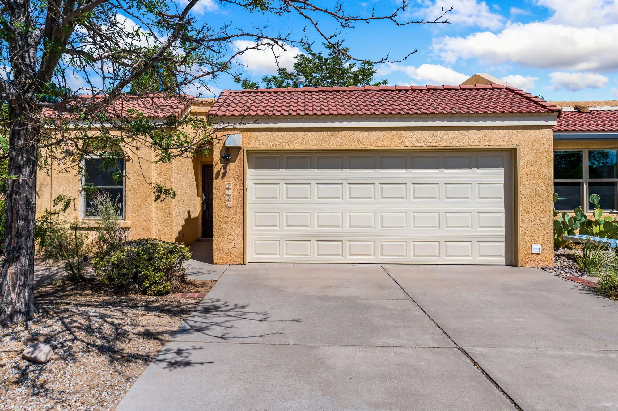 2738 El Tesoro Escondido NW