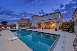 1610 Western Hills Drive SE 