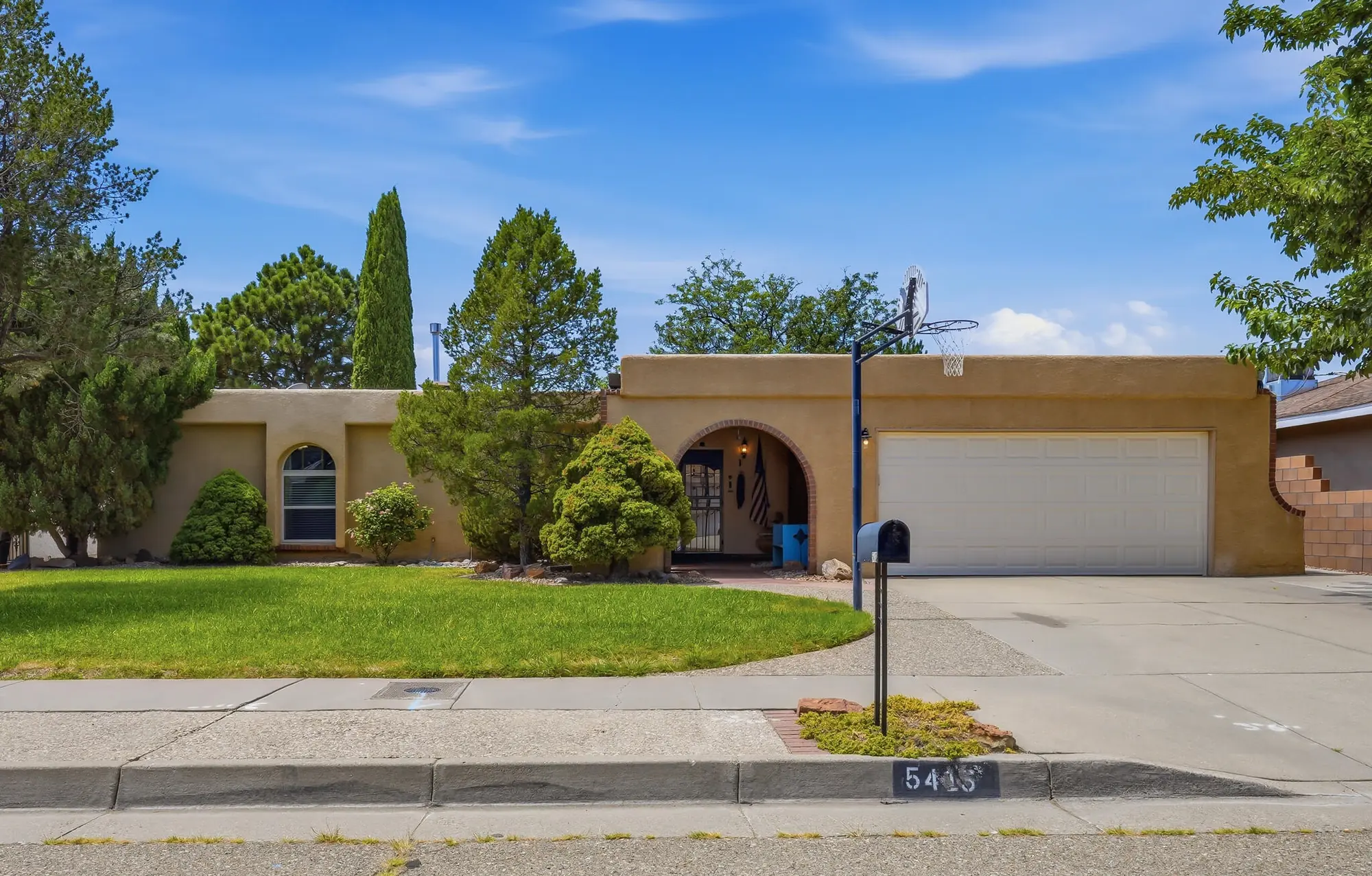 5413 Imperial Court NE