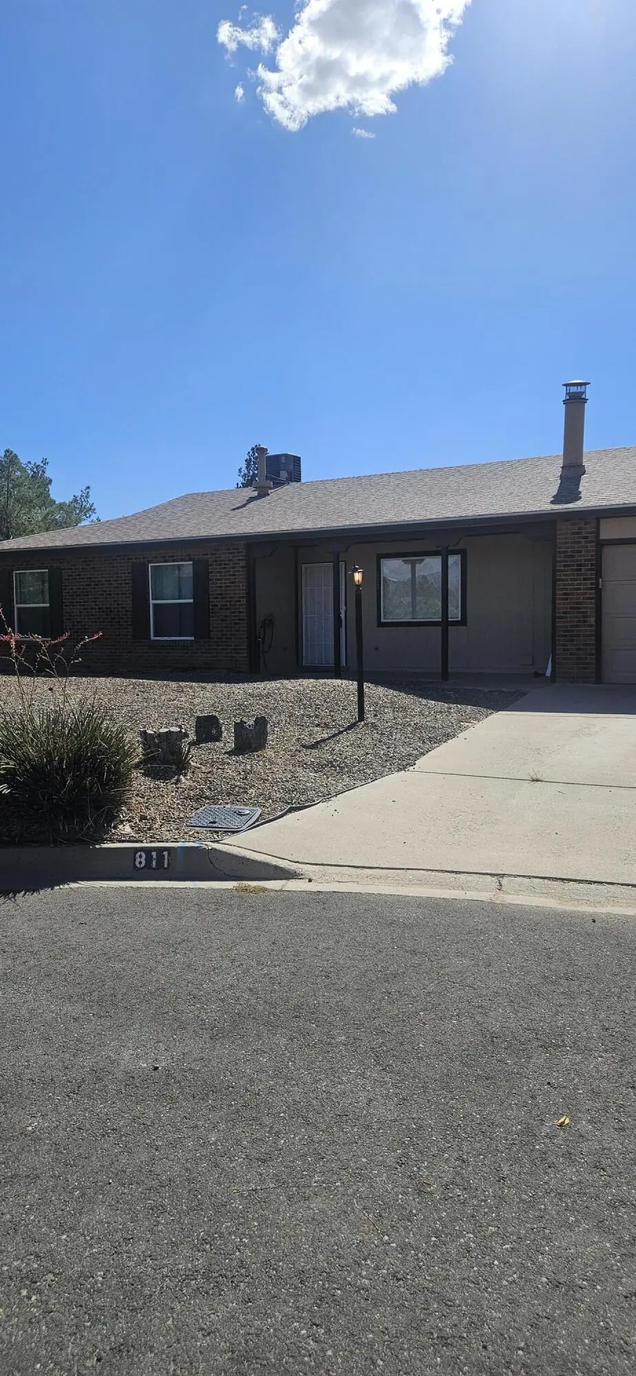 811 Orbit Court SE