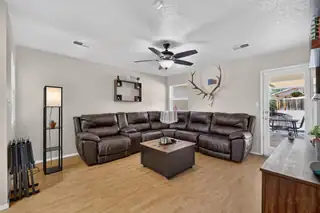 901 Perry Meadows Drive NE 