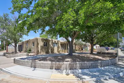 9801 Leyendecker Road NE, Albuquerque