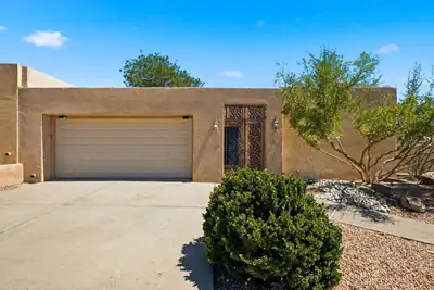 7612 Vista Cedro Court NE 