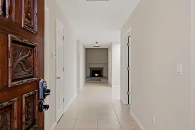 7612 Vista Cedro Court NE 