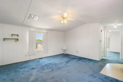 8 Rancherita Street 
