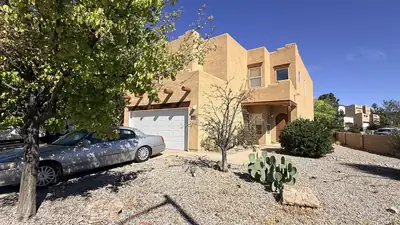 1339 Mountain Vista Drive SE, Rio Rancho
