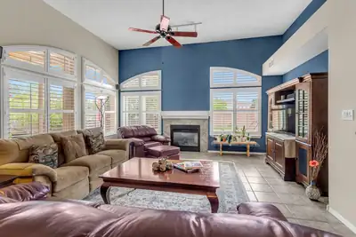 4308 Rancho Centro NW 