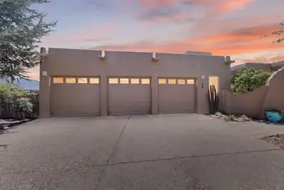 26 Dusty Trail Drive, Placitas 