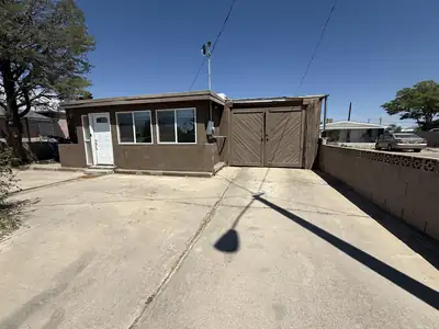 109 La Plata Road NW, Albuquerque