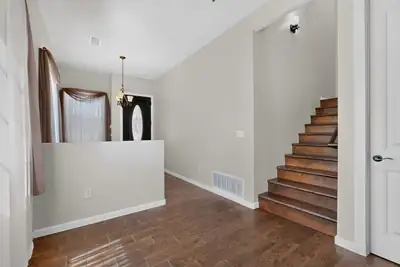 820 Serrano Pointe NW 
