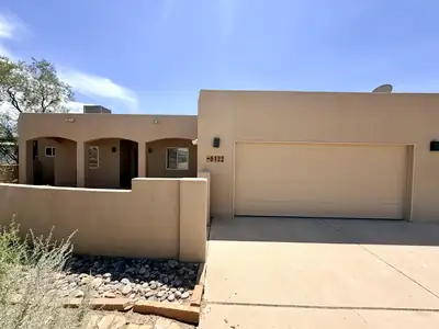 6122 La Paz Road NE, Rio Rancho 