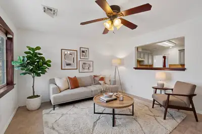 1401 Vista Del Rio Road SW, Albuquerque