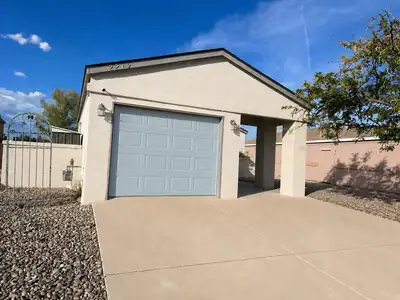 2217 W High Desert Circle NE 