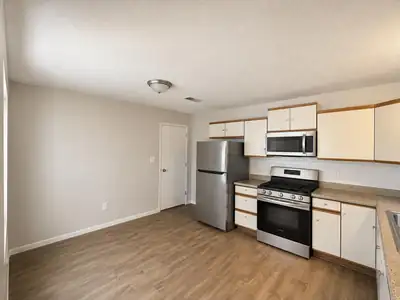 2217 W High Desert Circle NE 