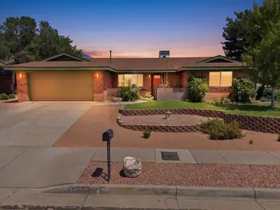 5300 Dee Drive NE, Albuquerque
