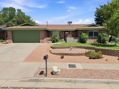 5300 Dee Drive NE 