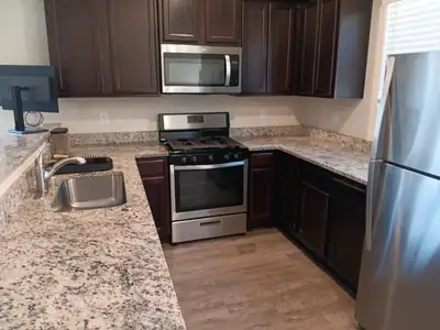 1528 Domino Drive SE 