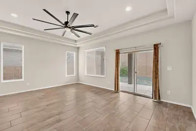 4276 Crowned Eagle Loop NE 