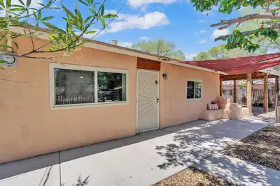865 Arthur Drive SW 