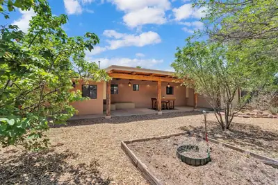 865 Arthur Drive SW 