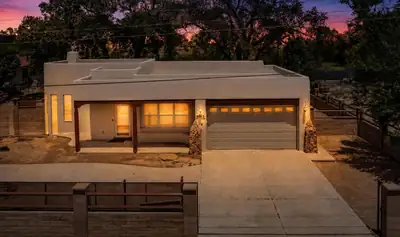 2419 Jerry Road SW, Albuquerque