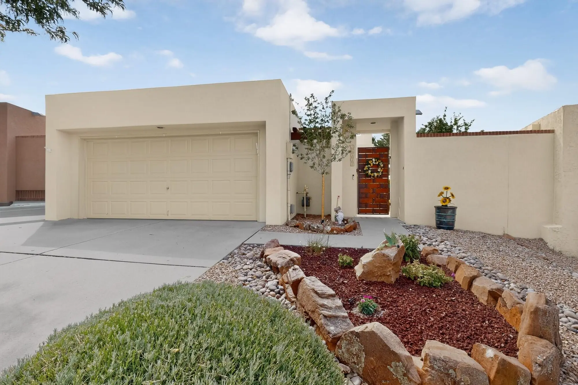 10330 Camino Del Oso NE