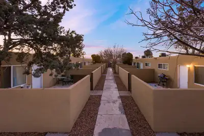 512 Mesilla Street SE, Albuquerque