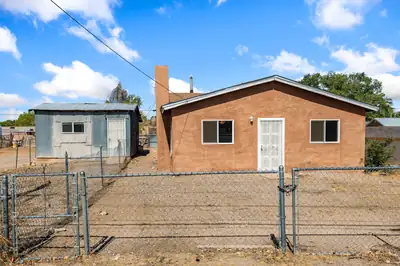 6413 Edith Boulevard NE 