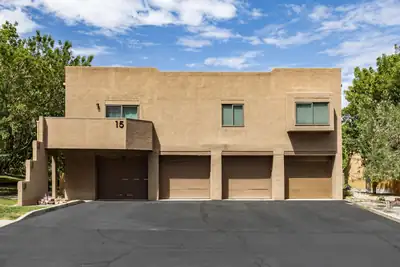 2900 Vista Del Rey NE UNIT 15B 